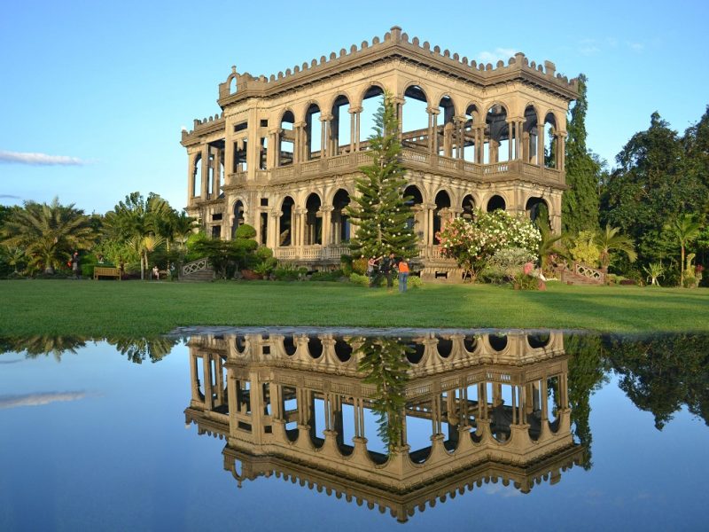 Philippines Resplendent Echoes Exploring the Ancient Ruins